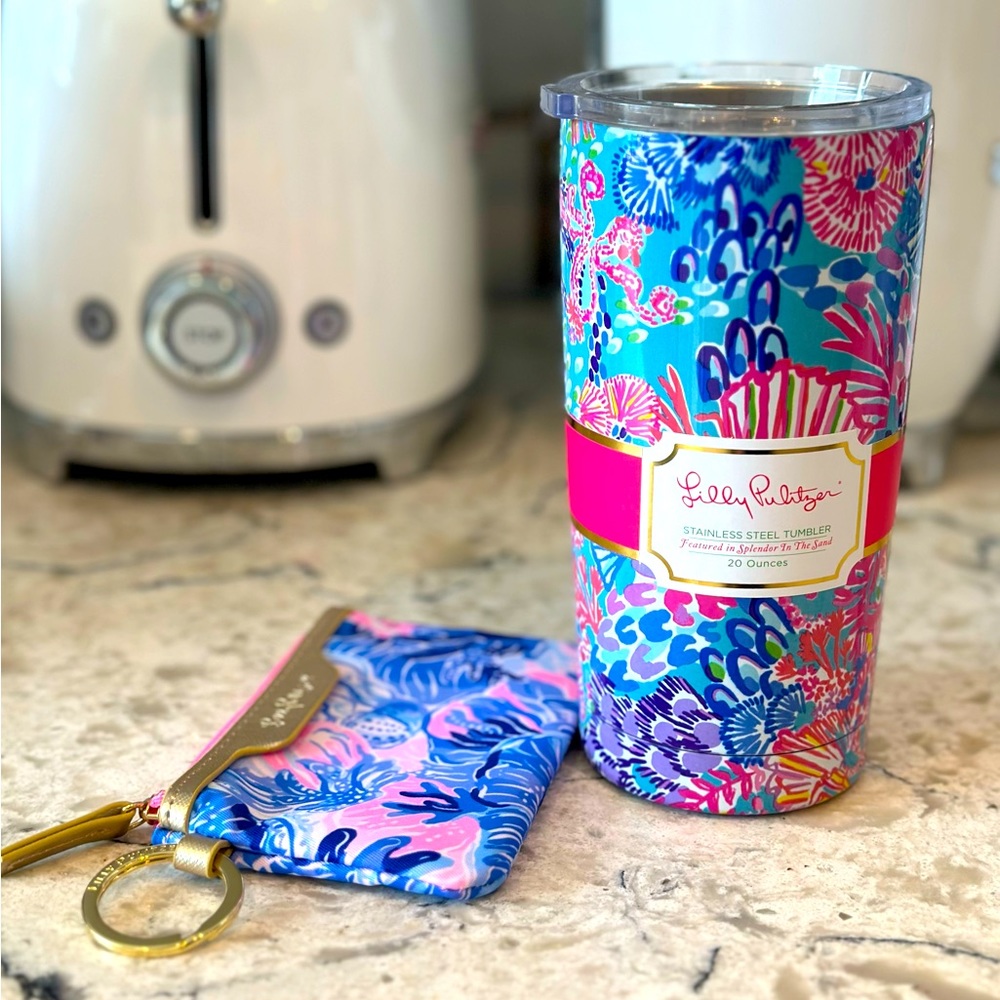 STAINLESS STEEL TUMBLER
20oz w keychain ID pouch.